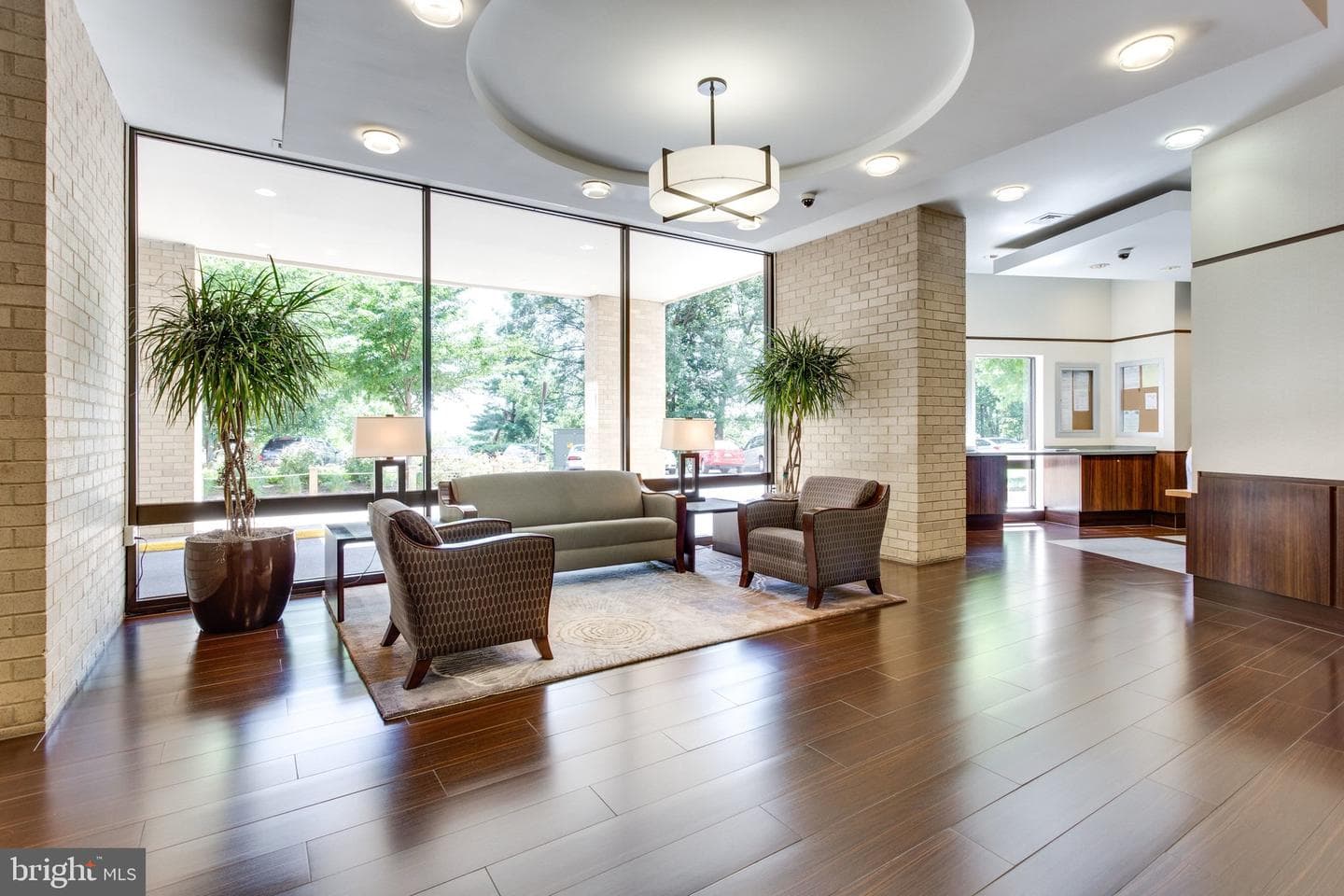 309 Yoakum Parkway #616, Alexandria