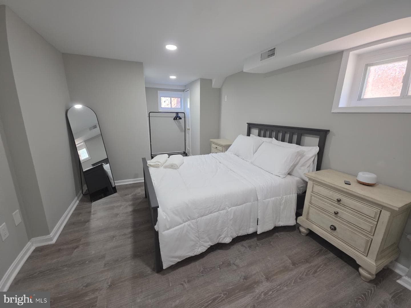 5427 Dawes Avenue photo 8