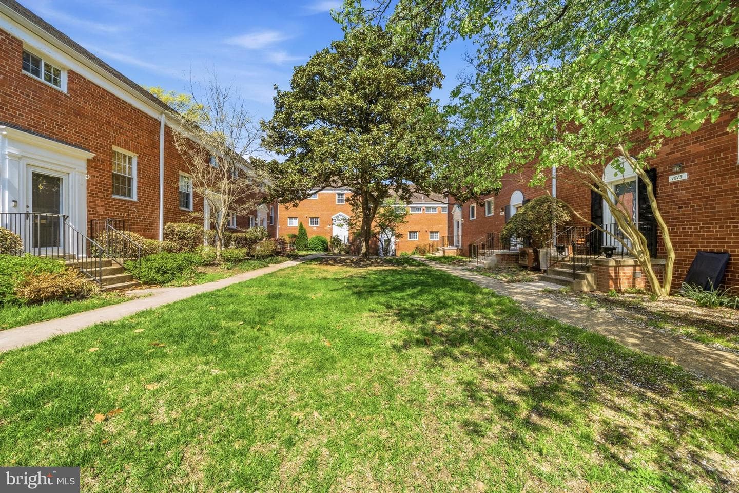 1615 Mount Eagle Place photo 41