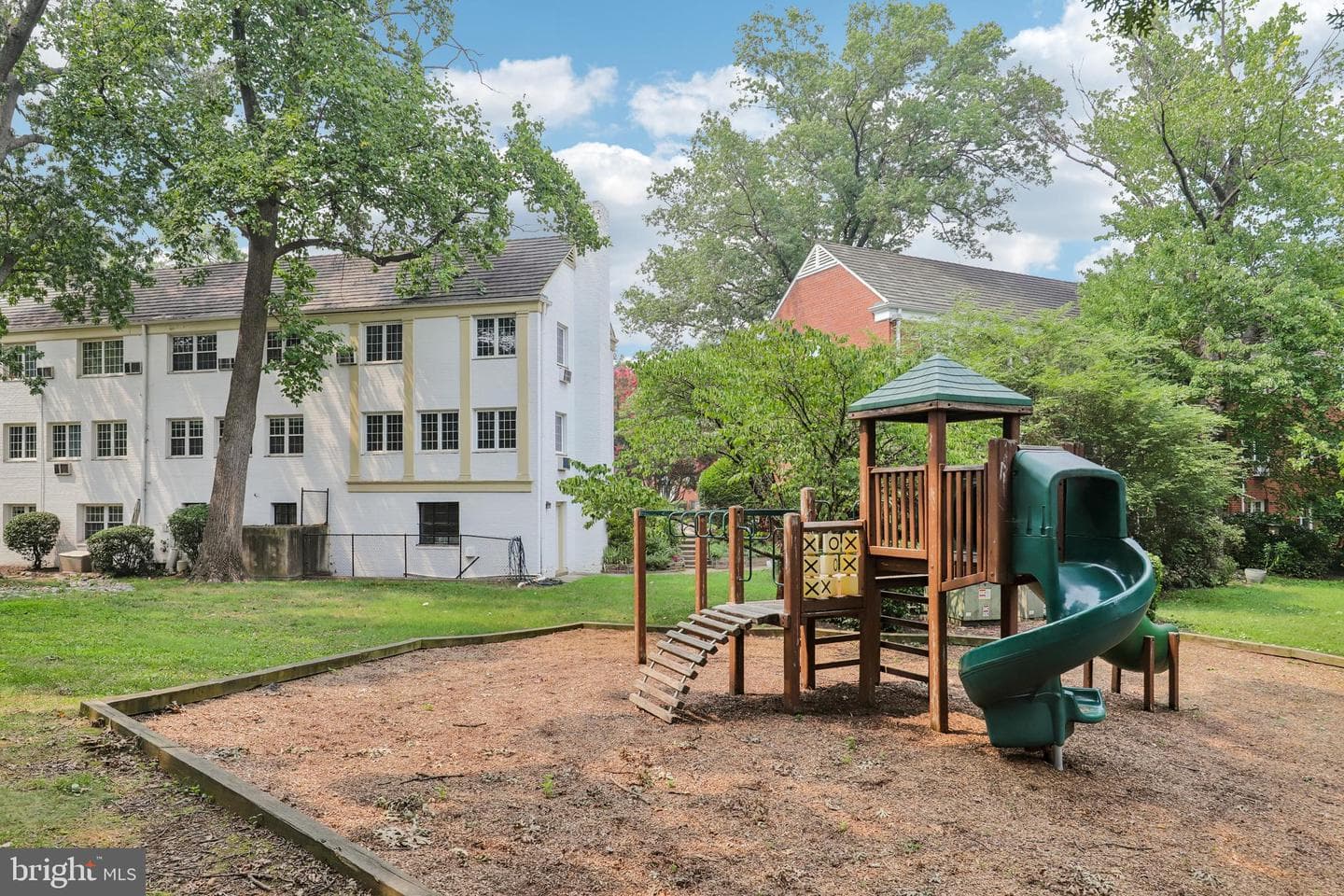 1622 Ripon Place photo 28