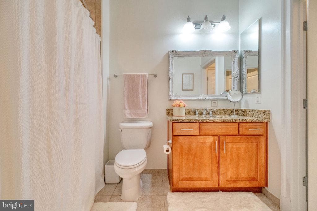 1023 Royal Street N #204 photo 8