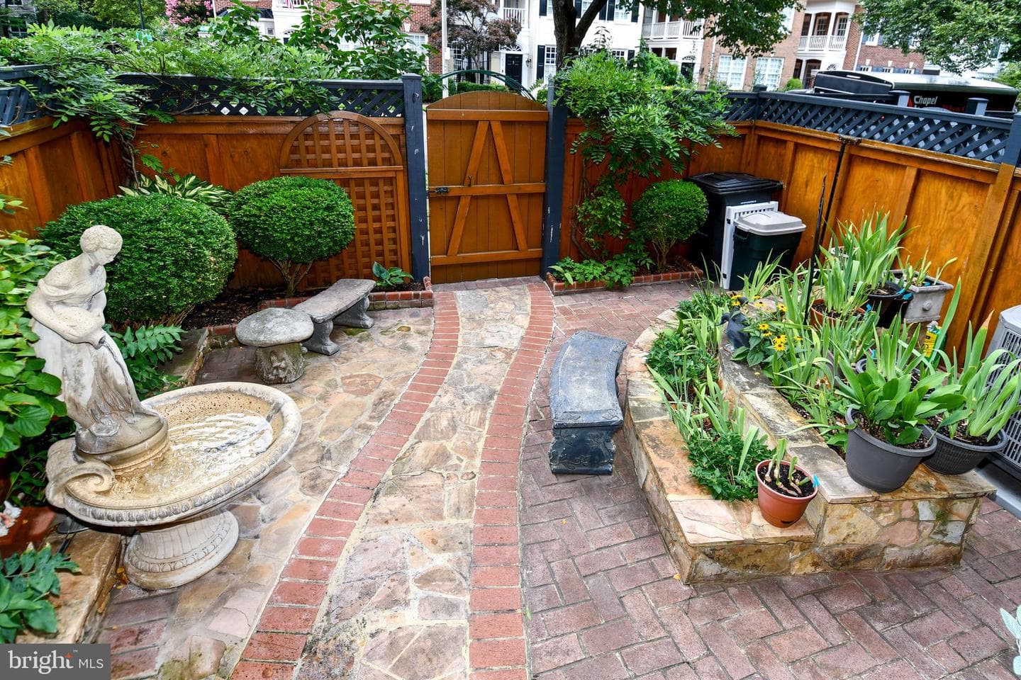 445 Old Town Court photo 12
