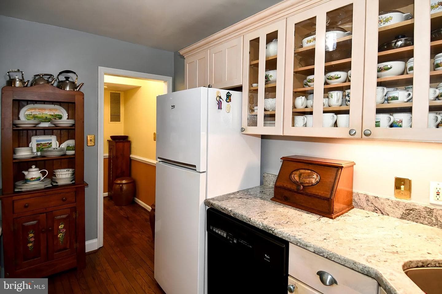 445 Old Town Court photo 20