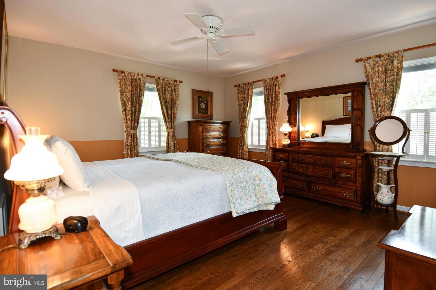 445 Old Town Court photo 23