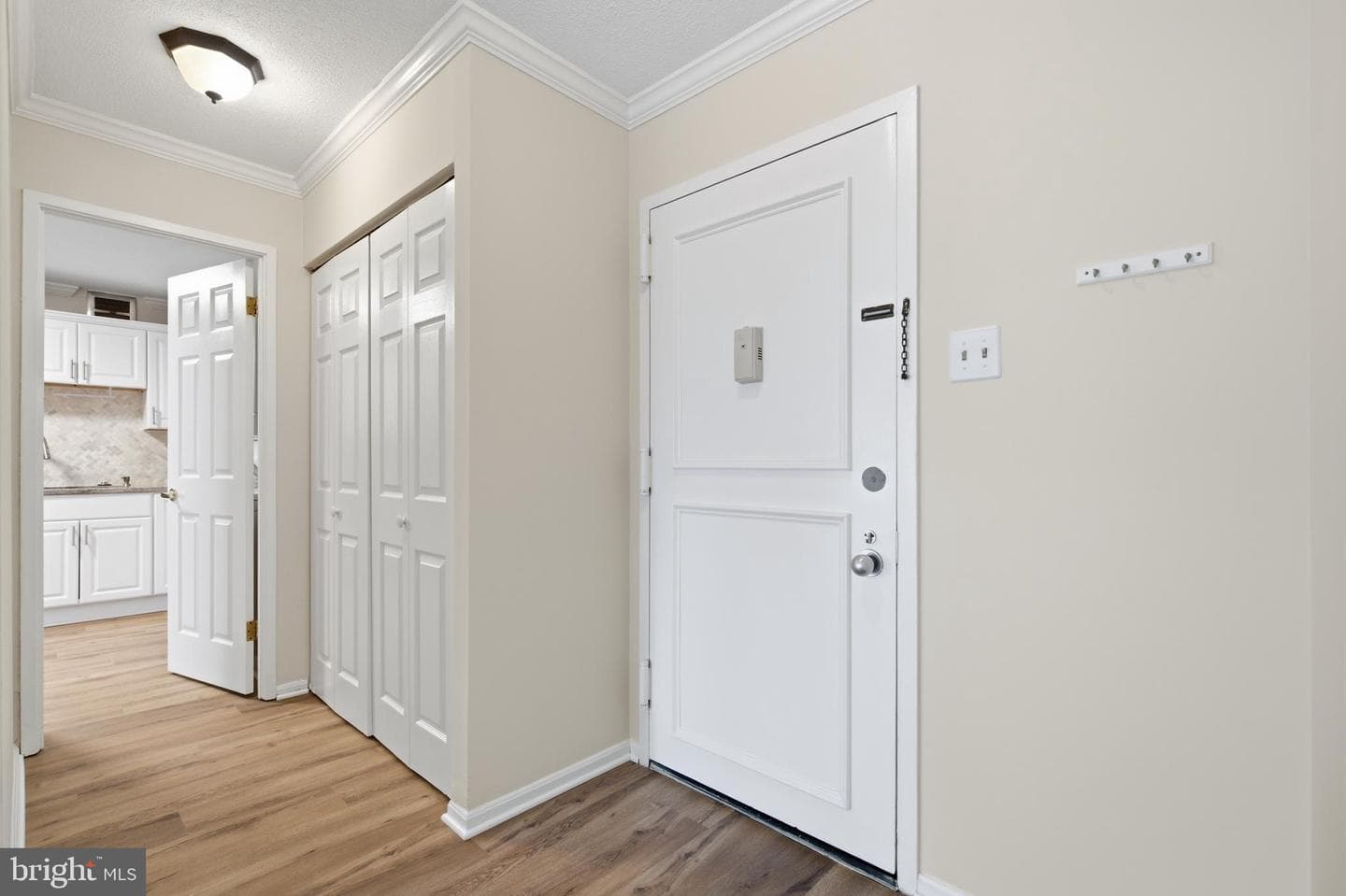 309 Yoakum Parkway ##406 photo 22