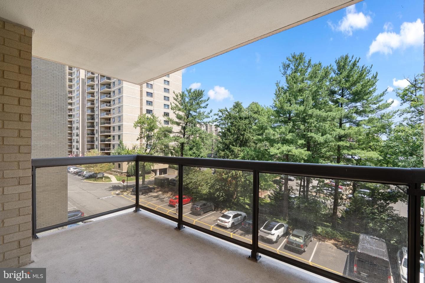 309 Yoakum Parkway ##406 photo 3