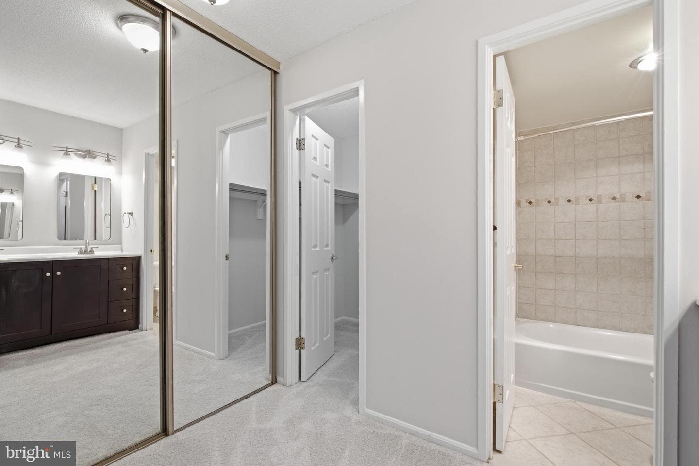309 Yoakum Parkway ##406 photo 7