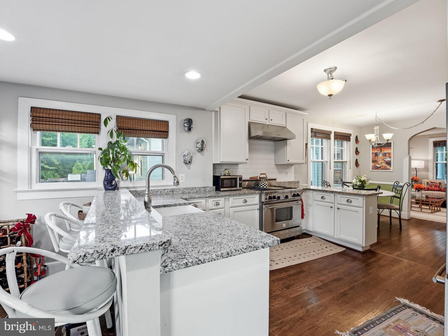 206 E Nelson Avenue photo 8
