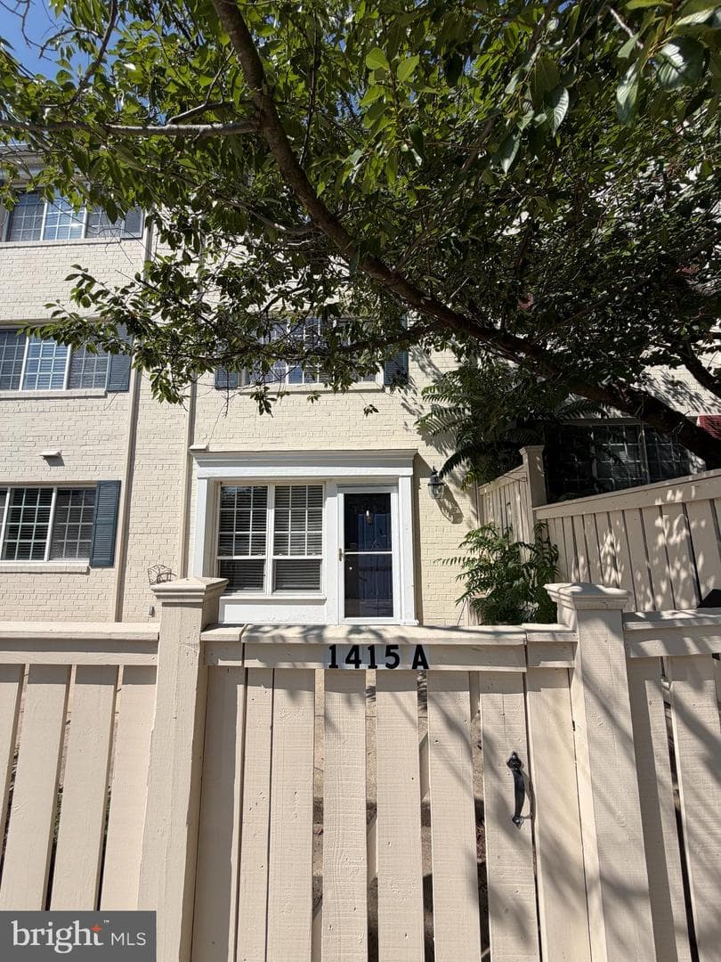 1415 N Van Dorn Street #a photo 2