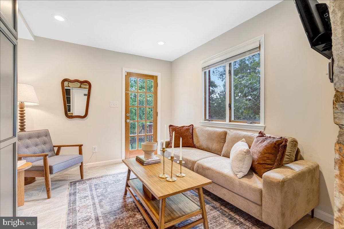 1302 Quincy Street photo 31