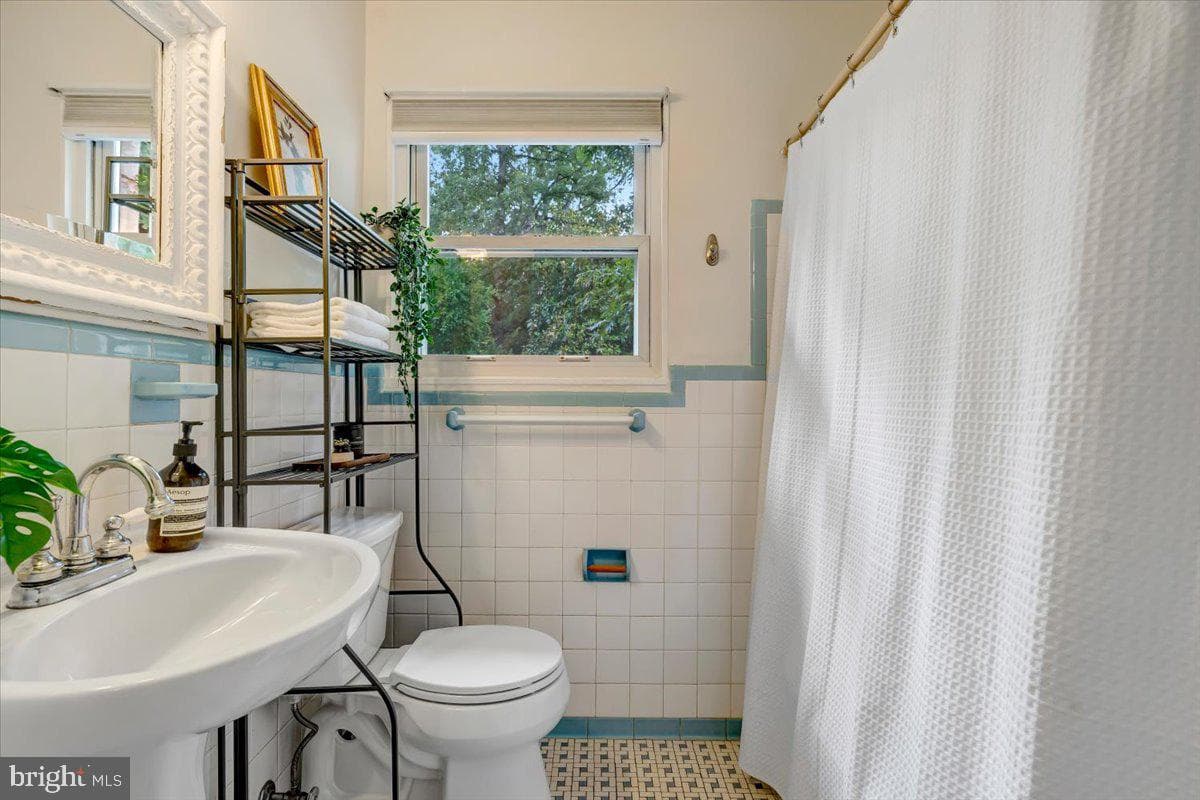1302 Quincy Street photo 33