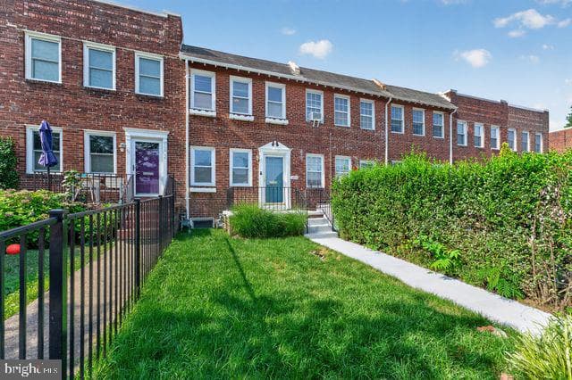 1204 Oronoco Street photo 18