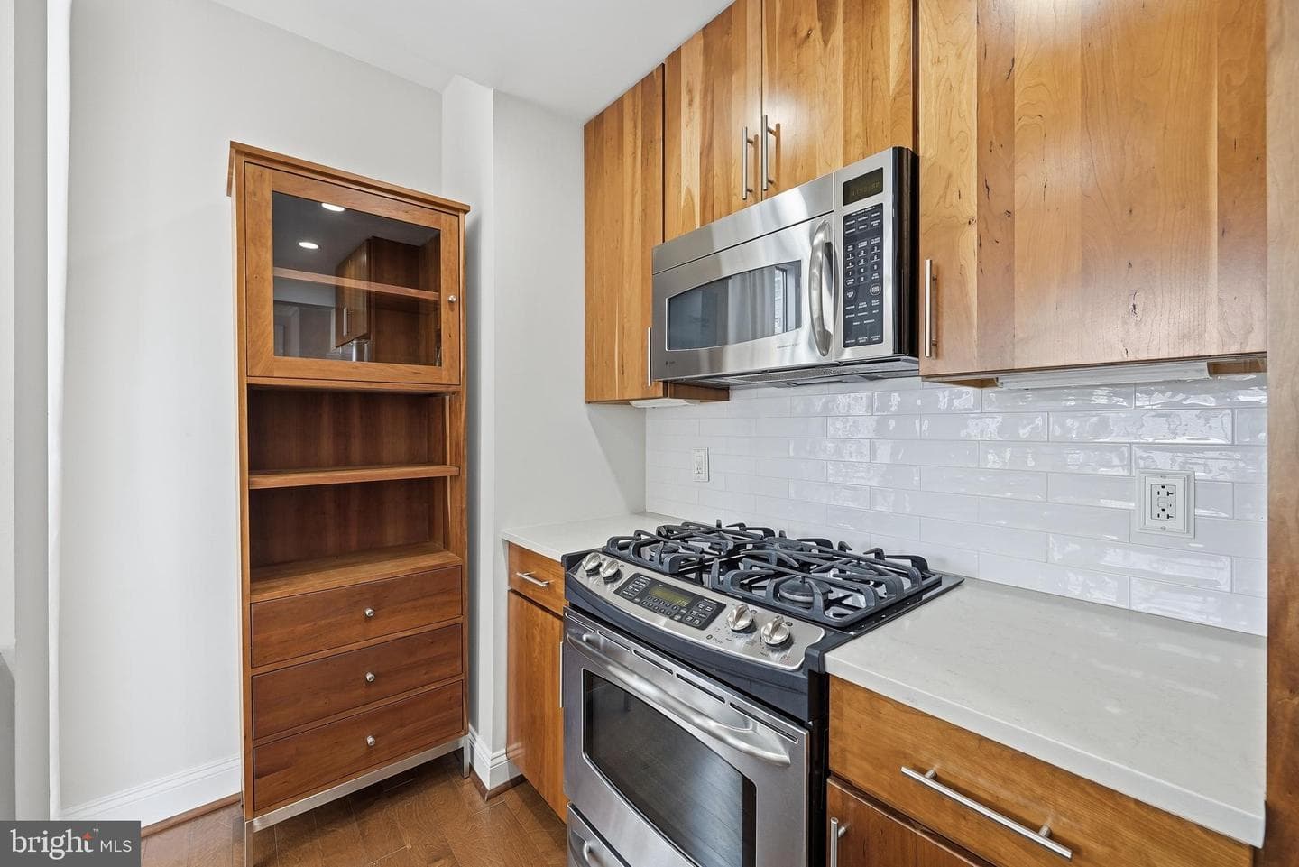2050 Jamieson Avenue #1008 photo 6