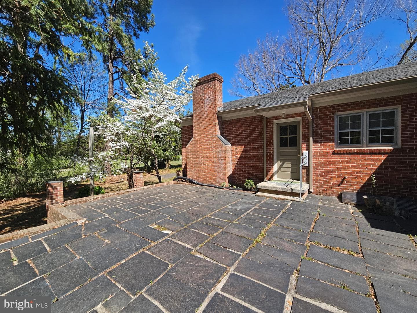 3271 Rosney Road photo 32