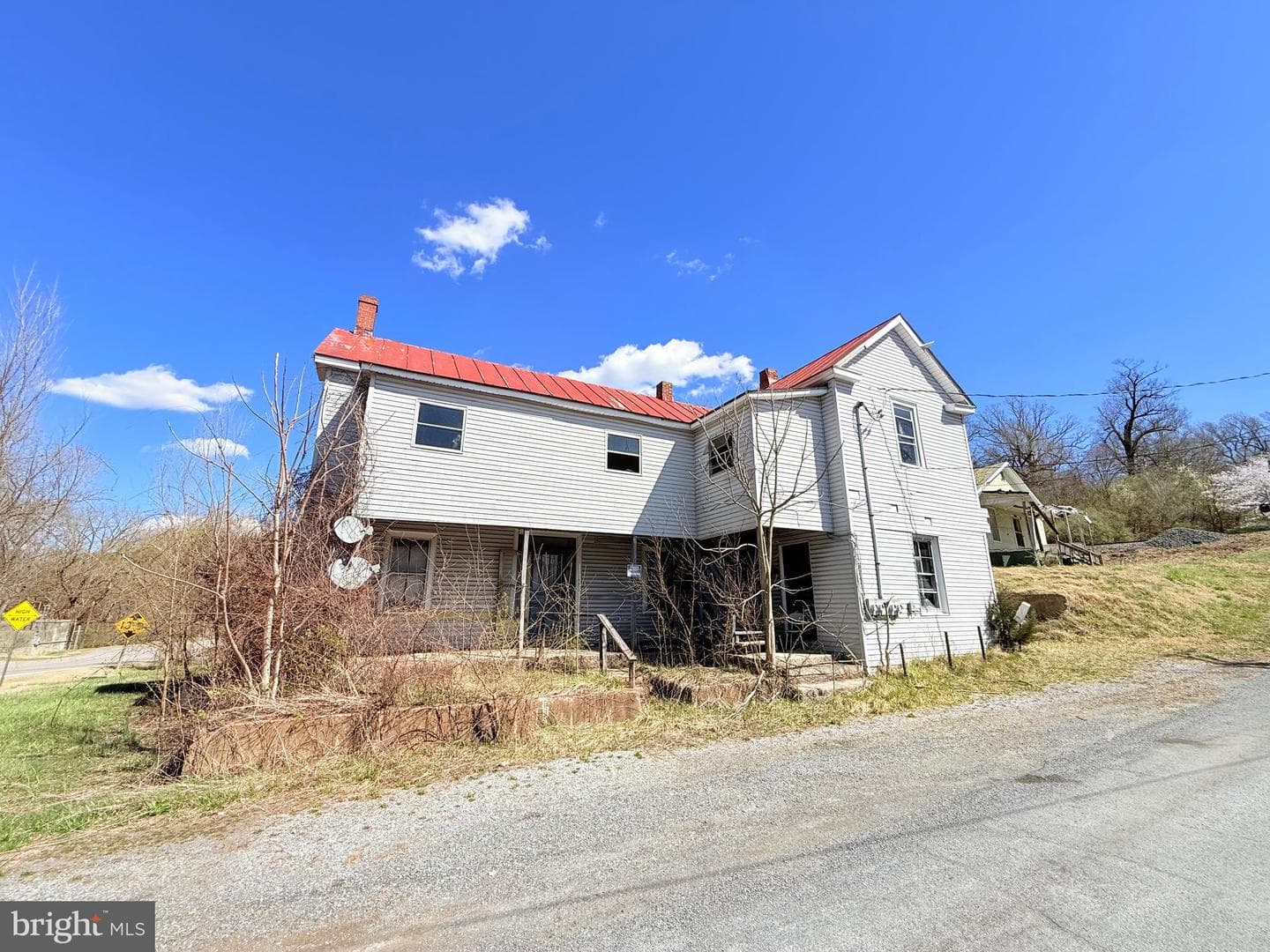 9 Bridge Street S photo 2