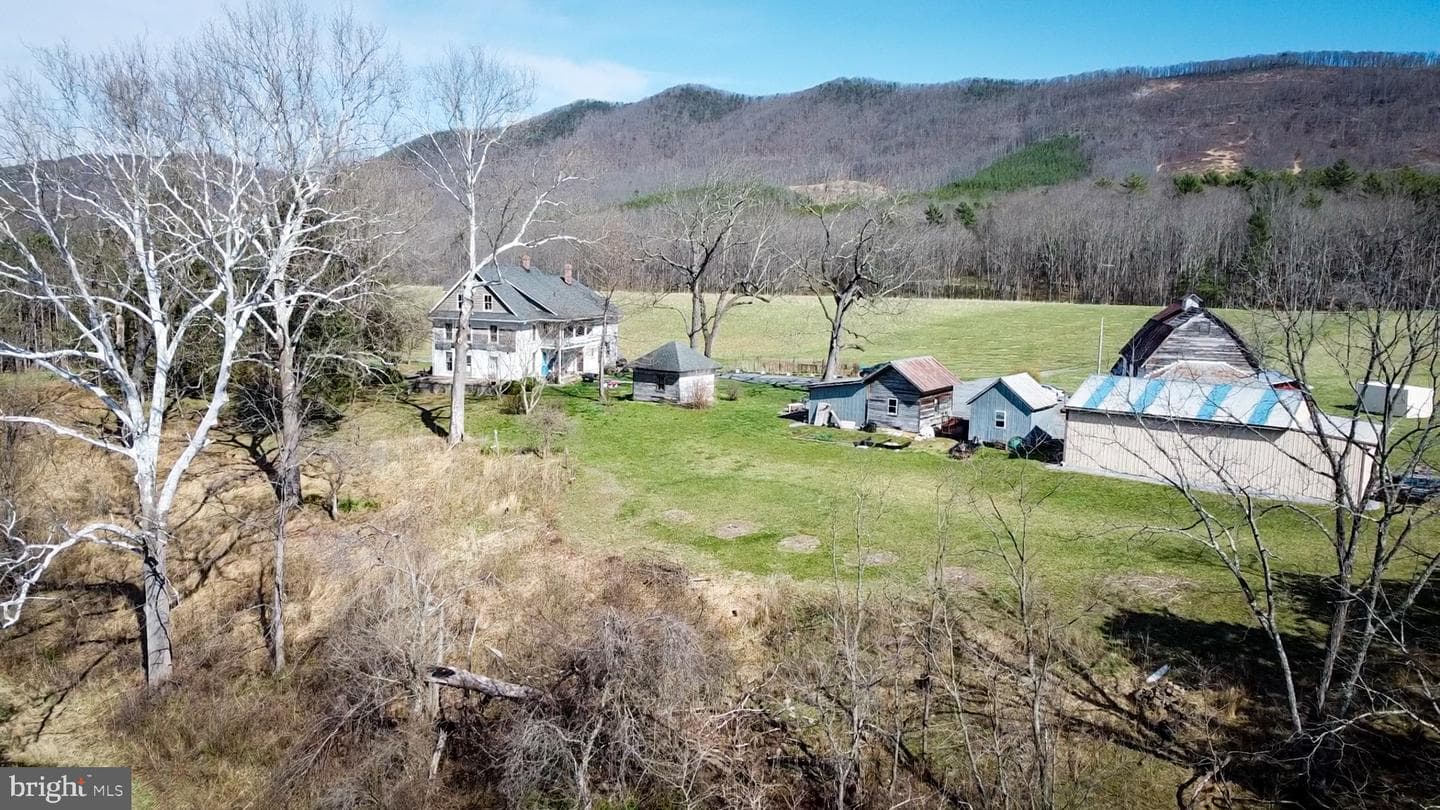 33940 Mountain Valley Road photo 22