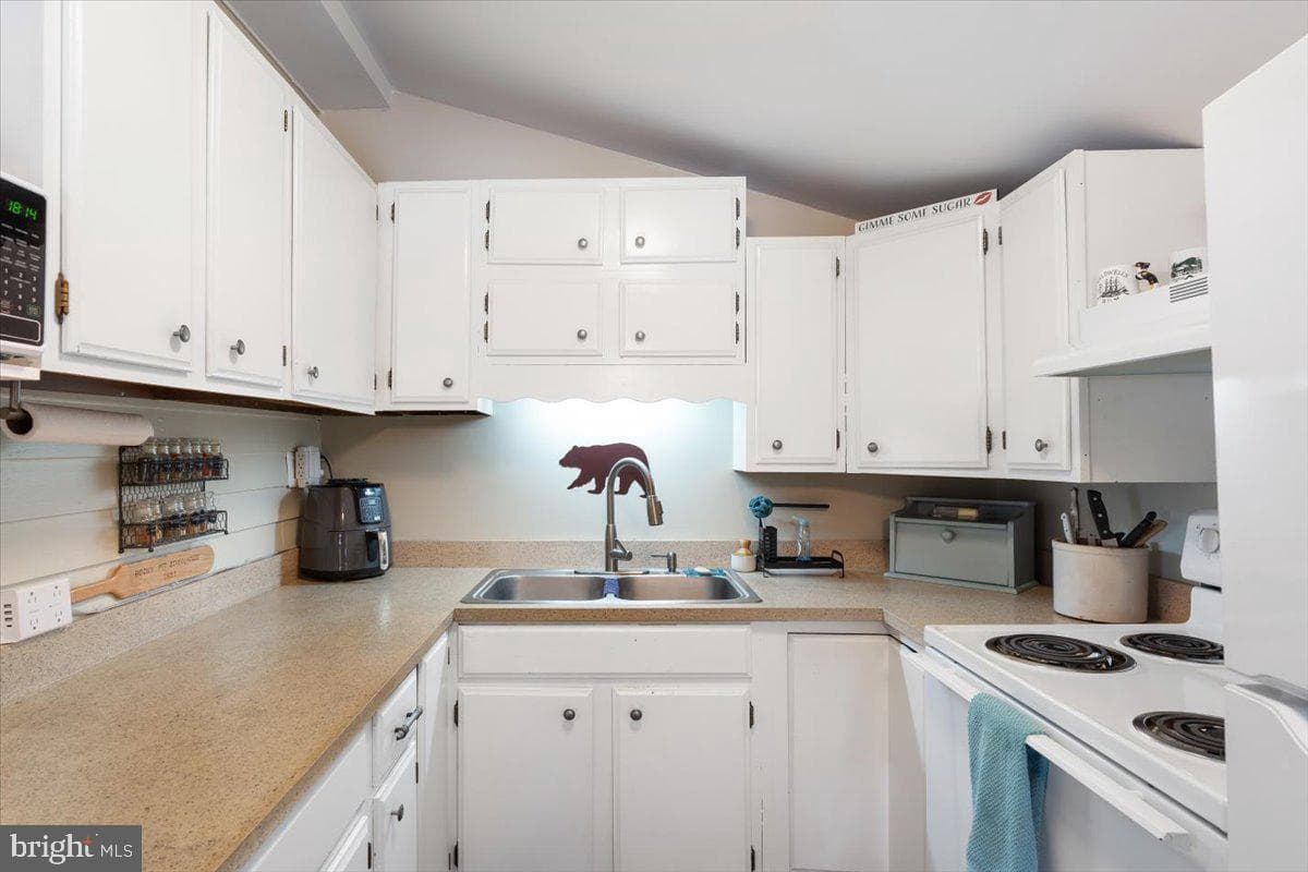 1017 Karnes Road photo 18