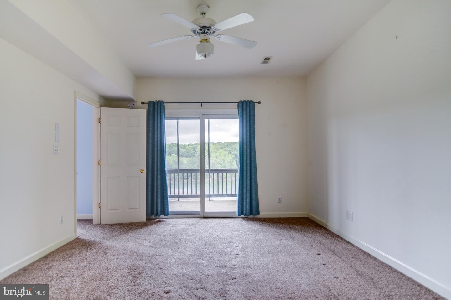 1103 Mariners Way #5 photo 16