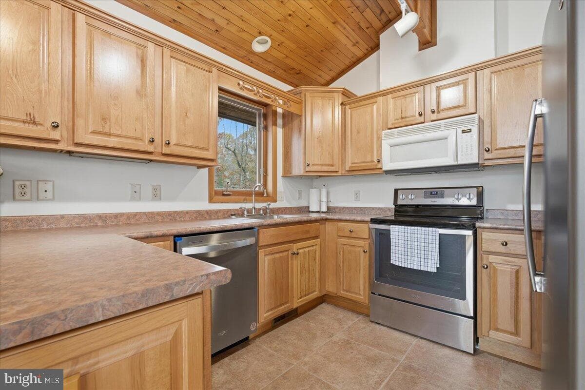 307 Meadow Point Drive photo 14