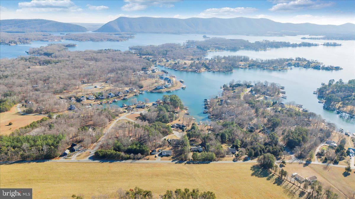 100 Sandpiper Drive photo 51