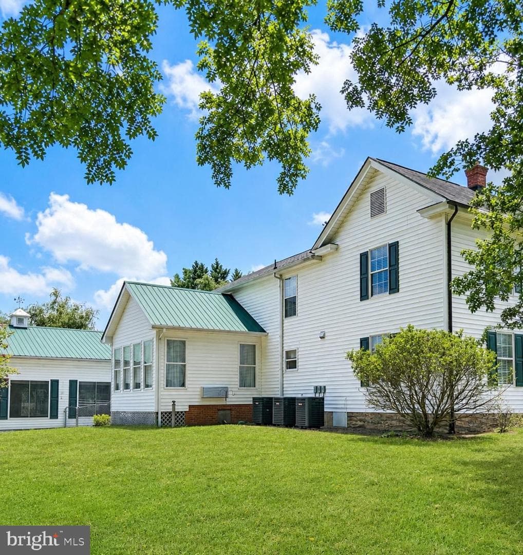 114 Pleasure Point Dr photo 4