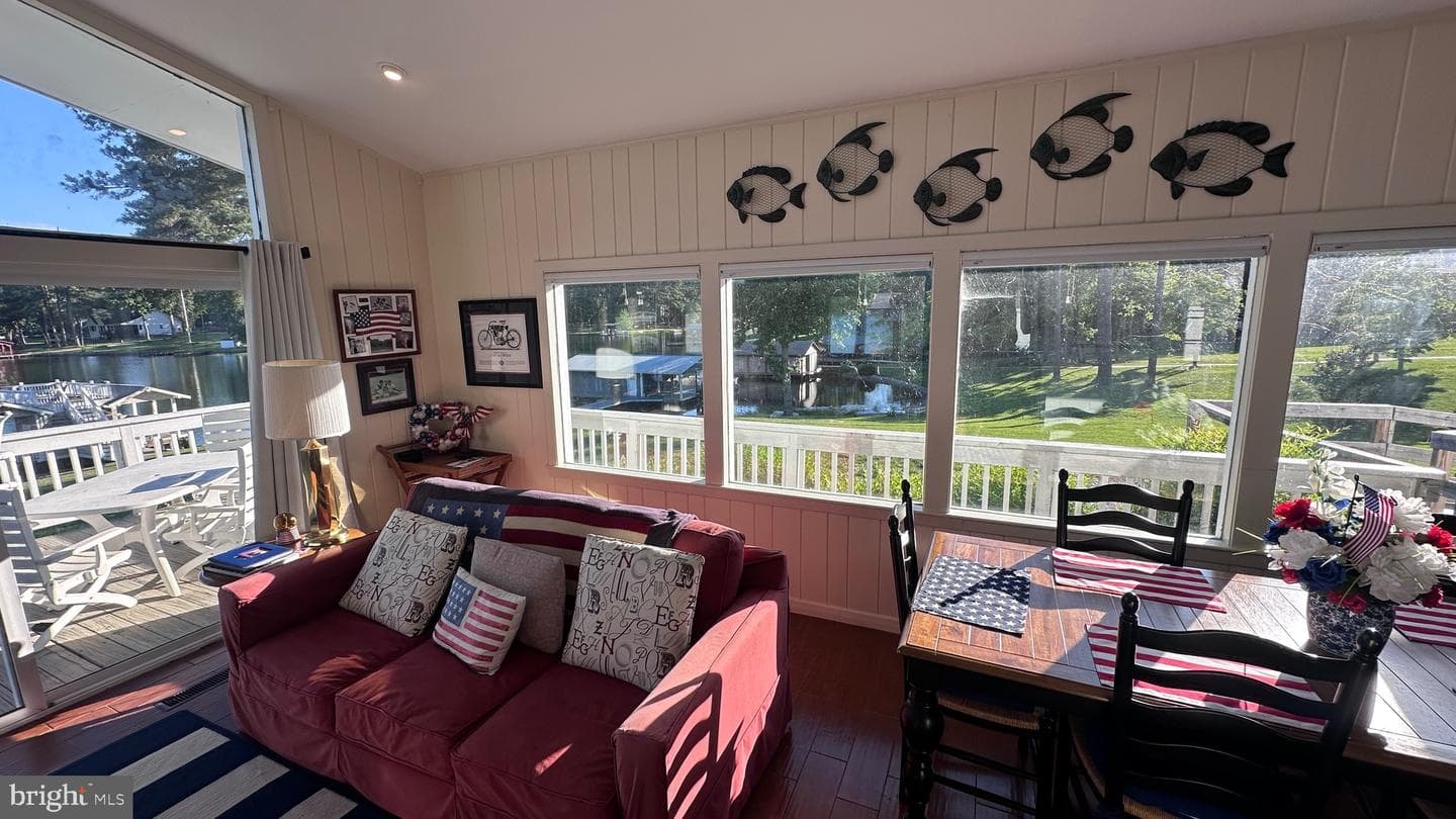 224 Kelly Drive photo 31