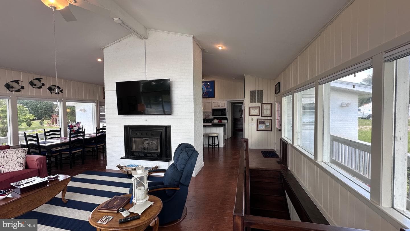224 Kelly Drive photo 34