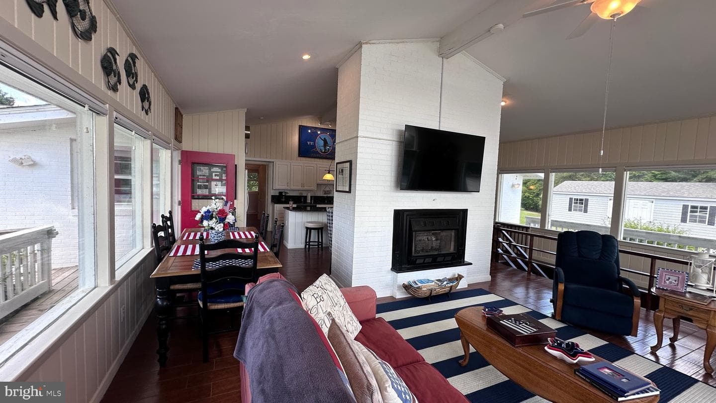 224 Kelly Drive photo 35