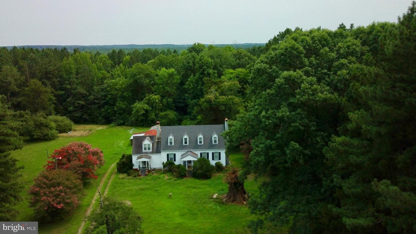2788 Great Oak Road, Warfield
