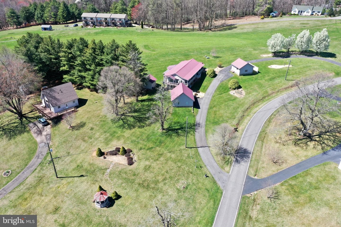 107 Mountain View Drive photo 3