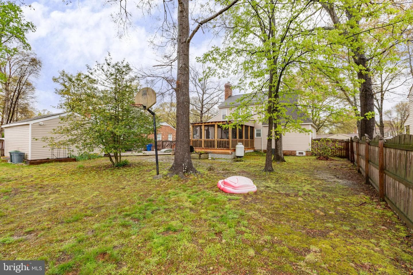 8700 Pine Glade Lane photo 13