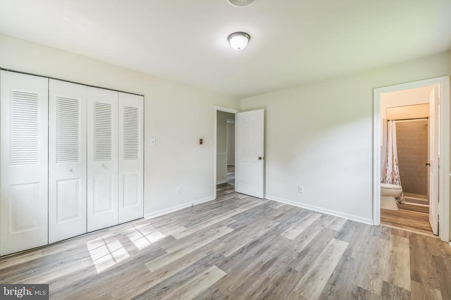 10401 W Huguenot Road photo 11