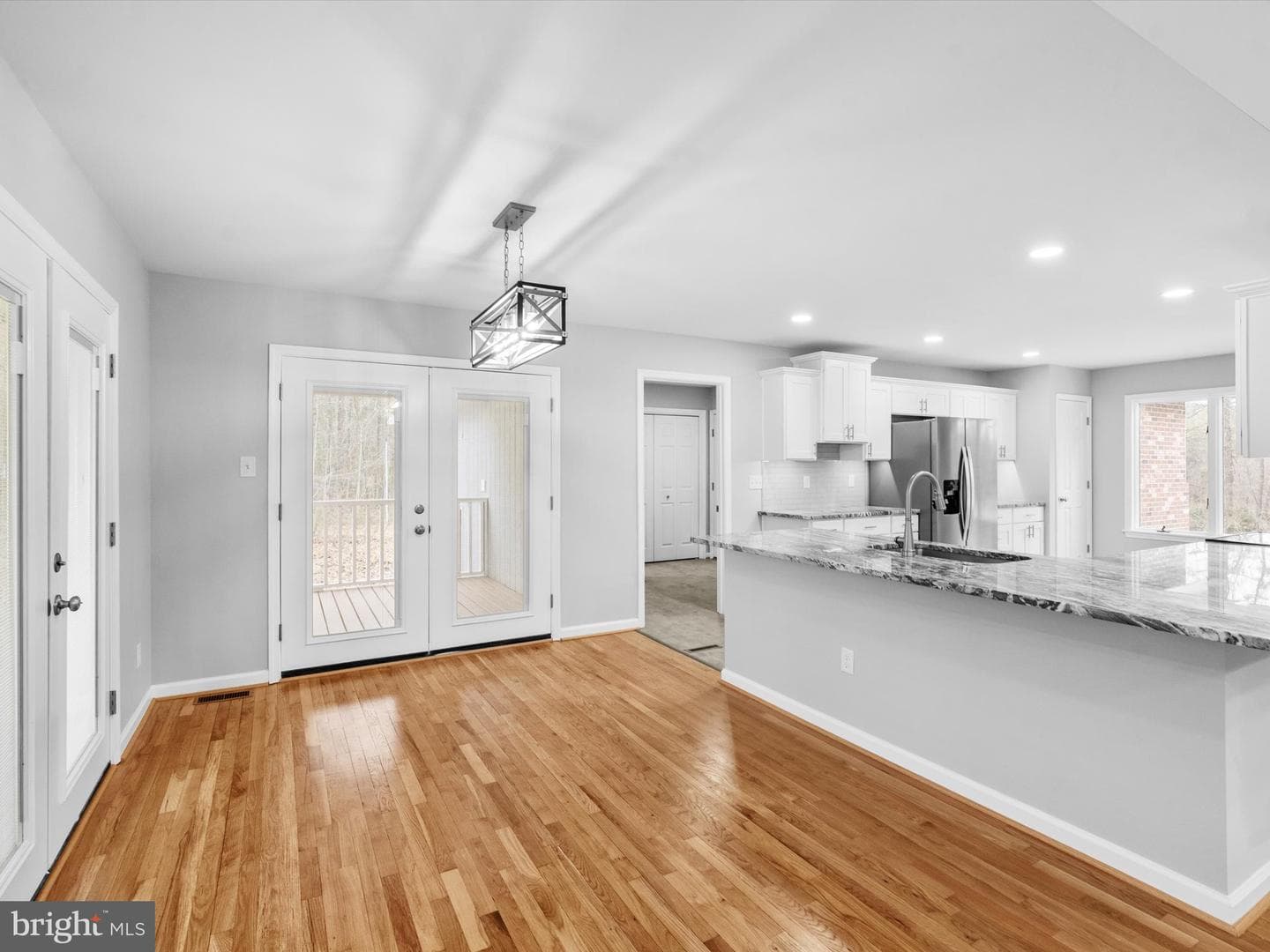 10009 River Road photo 15