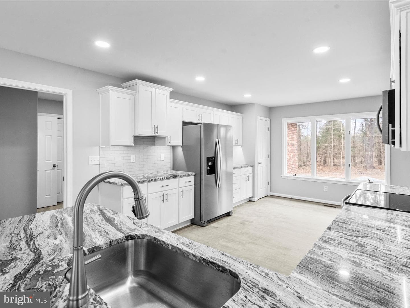 10009 River Road photo 18