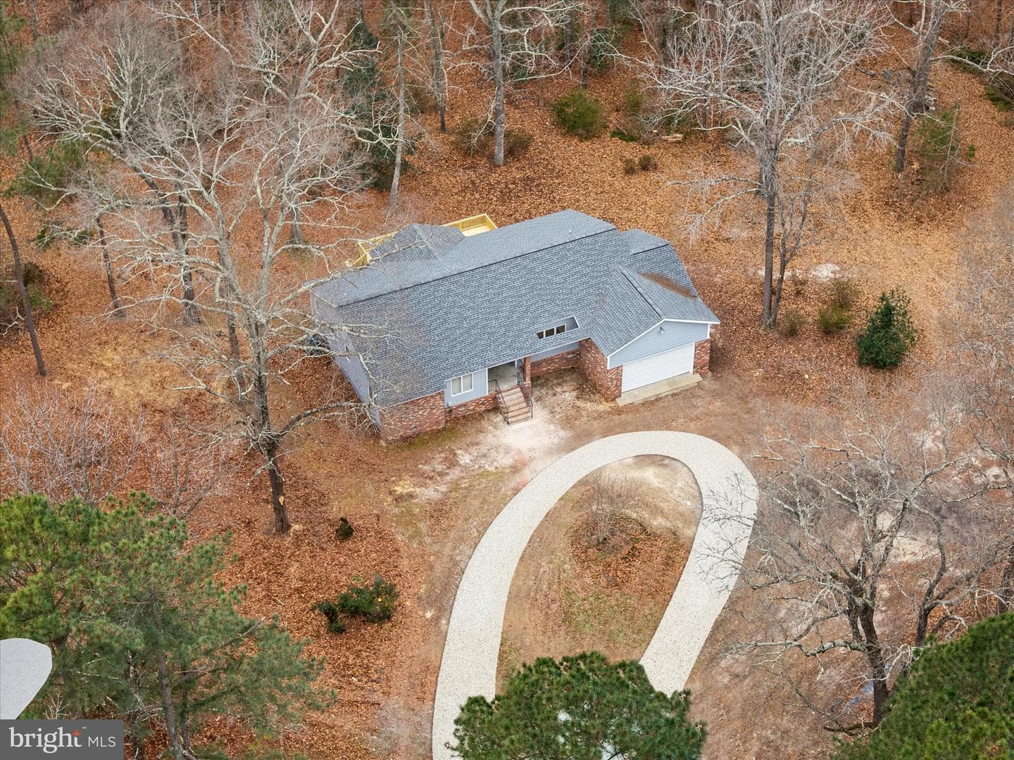 10009 River Road photo 3