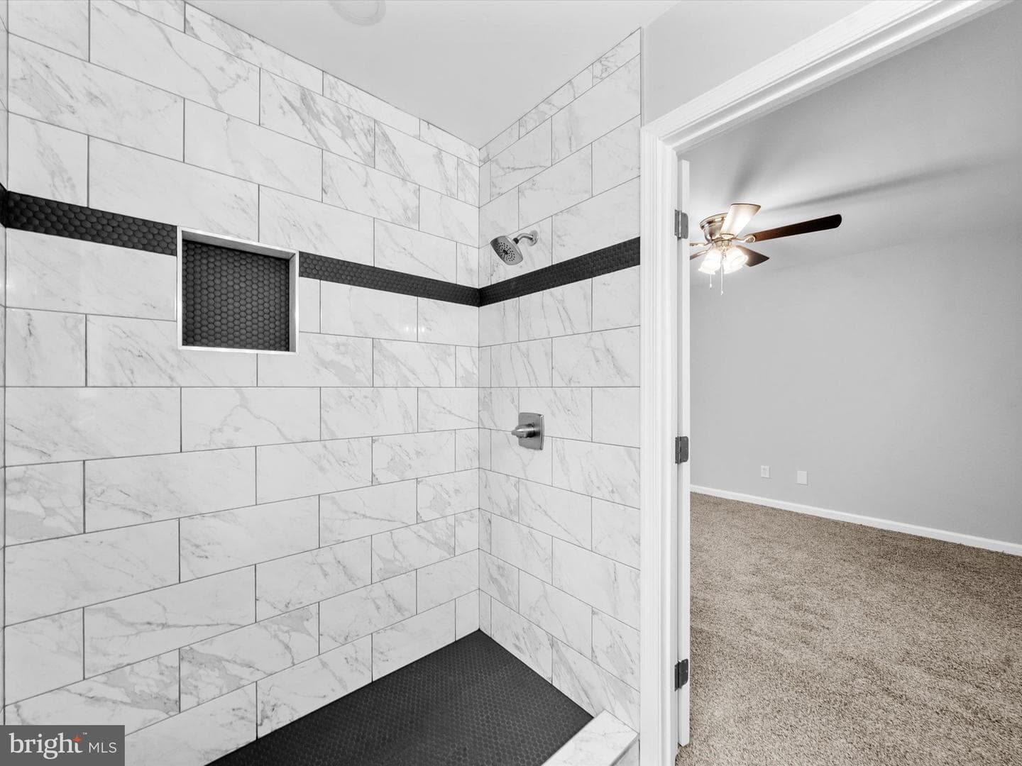 10009 River Road photo 32