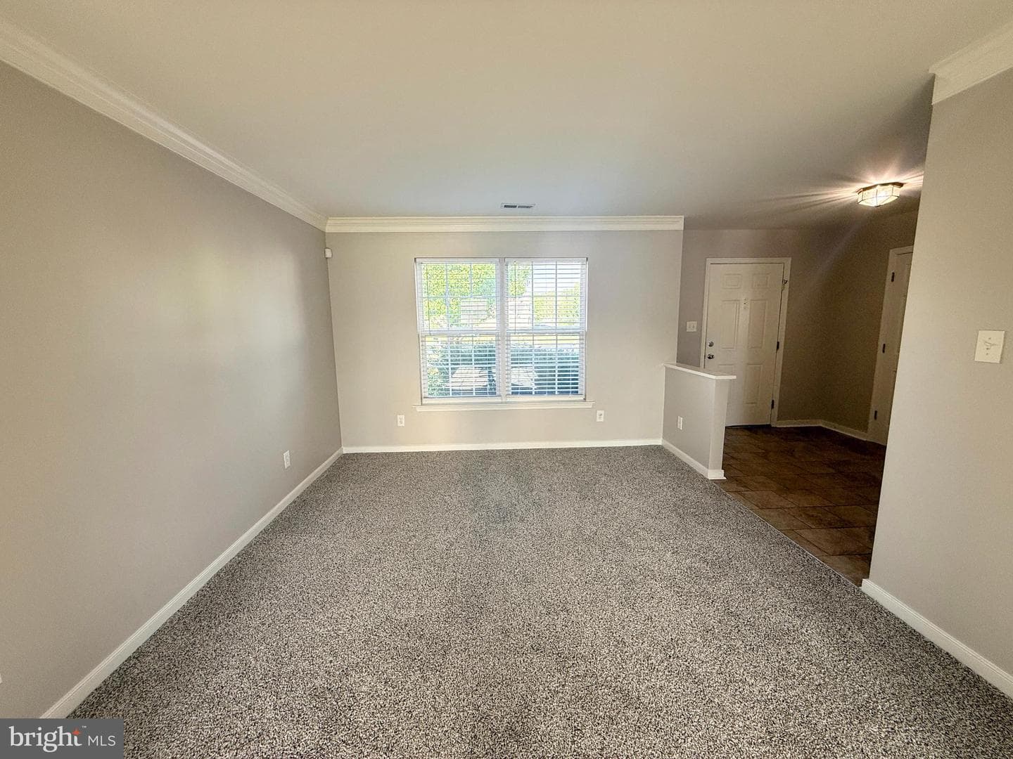 2937 Abbeydale Court photo 5
