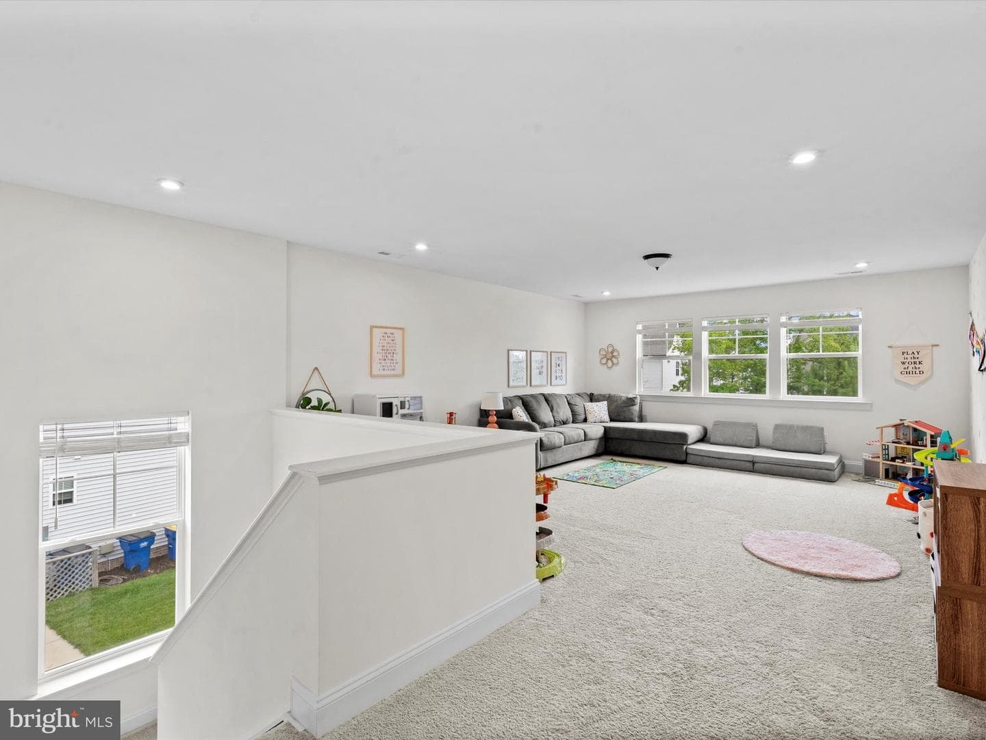16819 Chalet Court photo 34