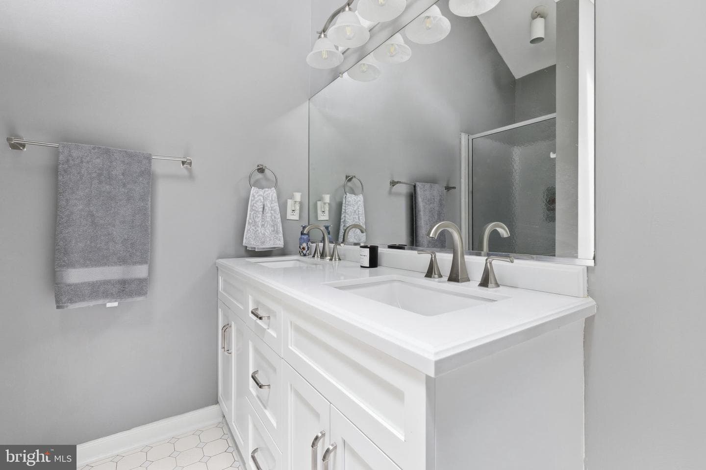 6401 Arbor Landing Drive photo 24