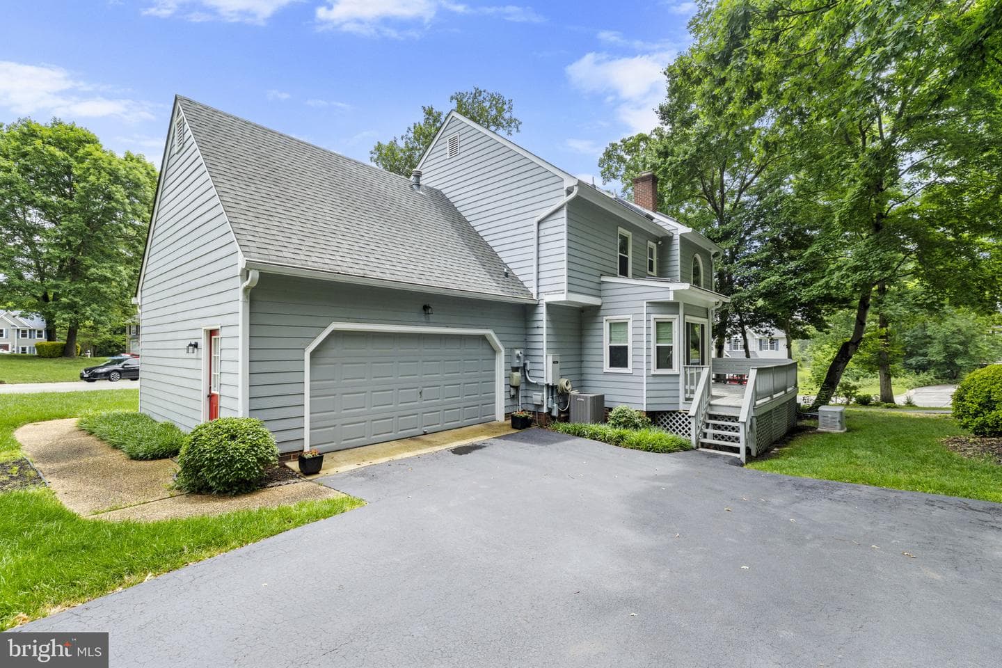 6401 Arbor Landing Drive photo 4