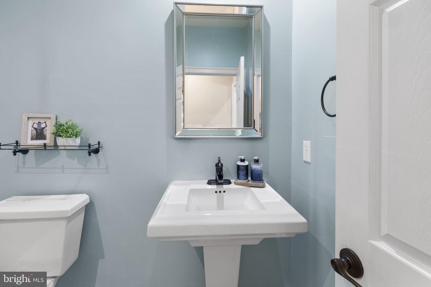 4413 Wilcot Drive photo 34