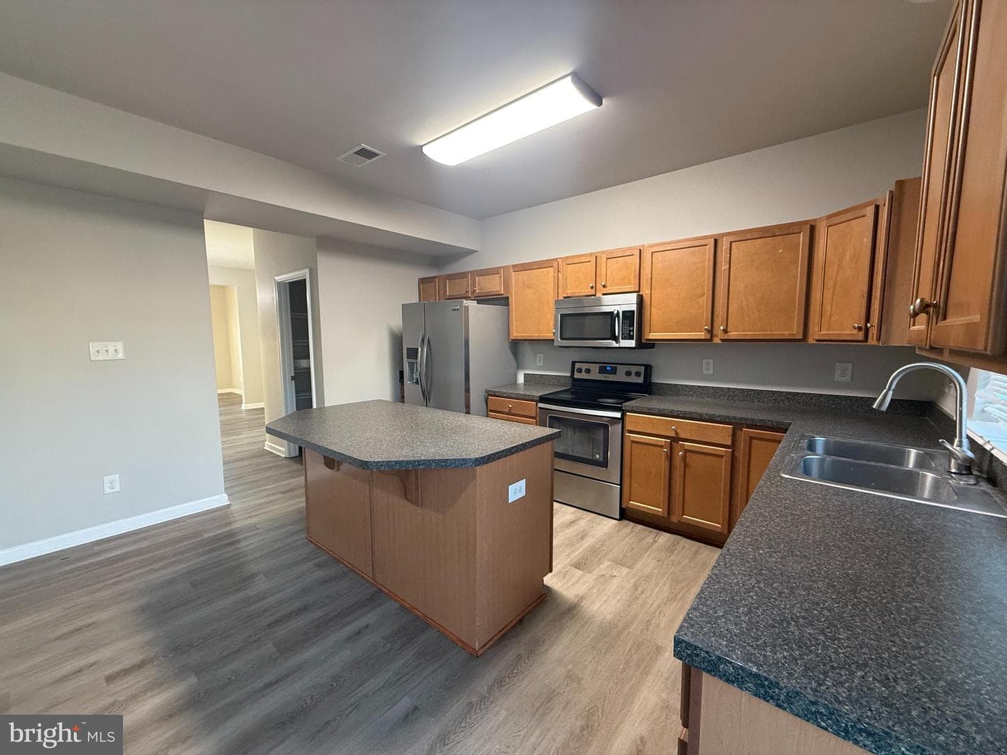 7301 Hamner Terrace photo 14