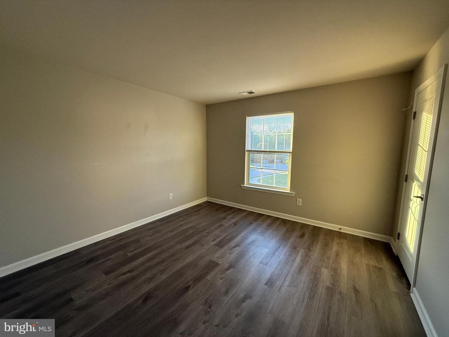 7301 Hamner Terrace photo 38