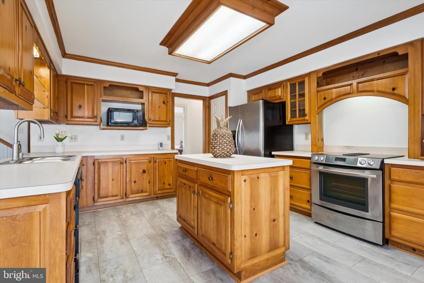 720 Elderberry Court photo 7