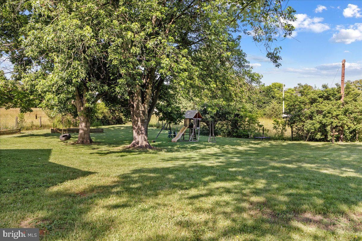 11051 Harry Byrd Highway photo 16