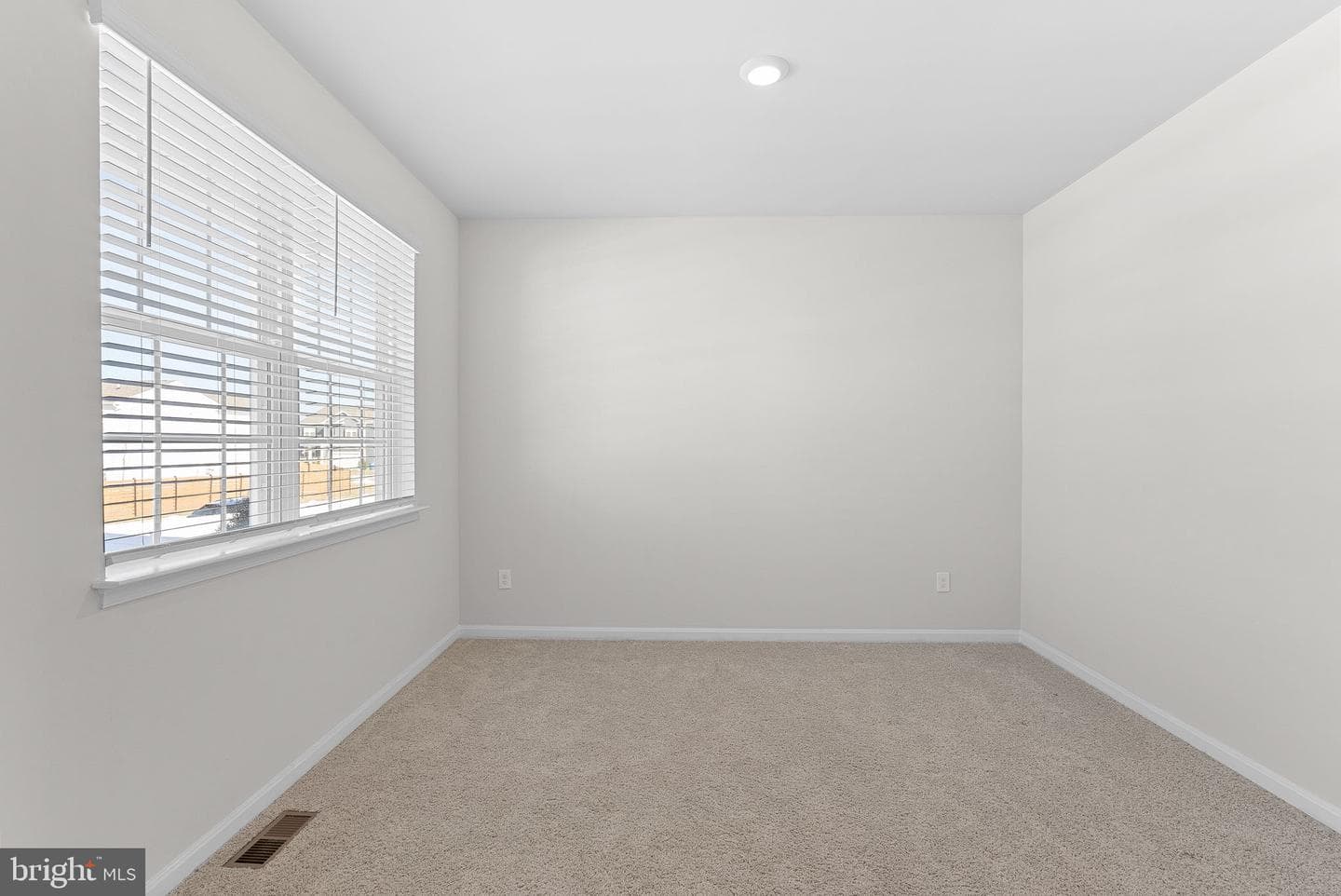 512 Harper Drive photo 3