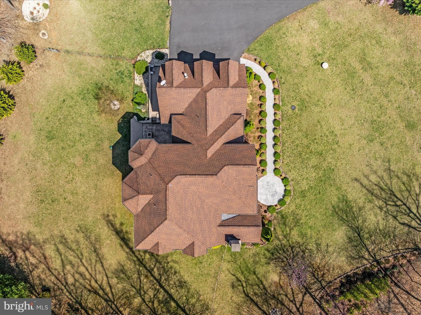 460 Solitude Lane photo 2