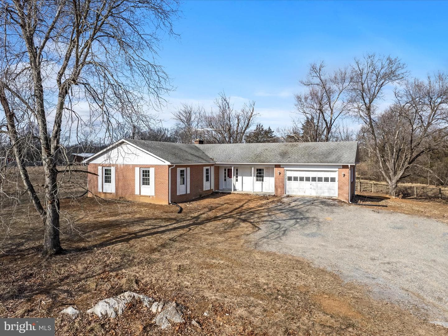 237 Summerville Road photo 1