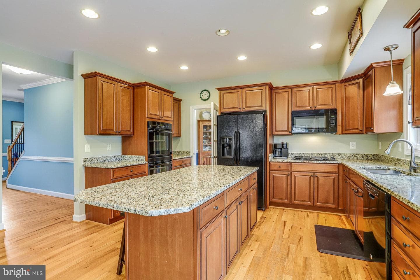 413 Madden Street photo 11