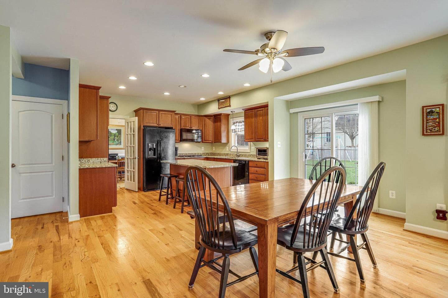 413 Madden Street photo 12